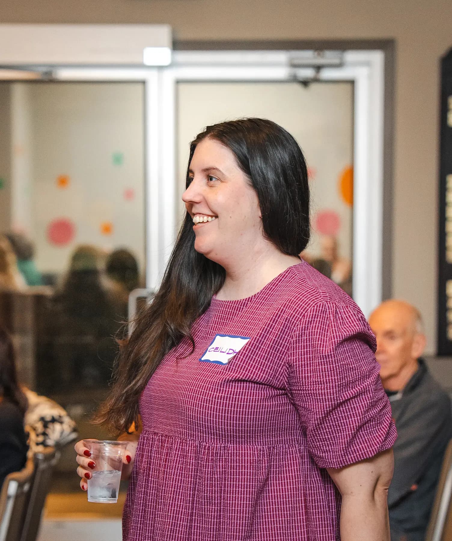 Candid moments with guests at Alison’s birthday celebration.